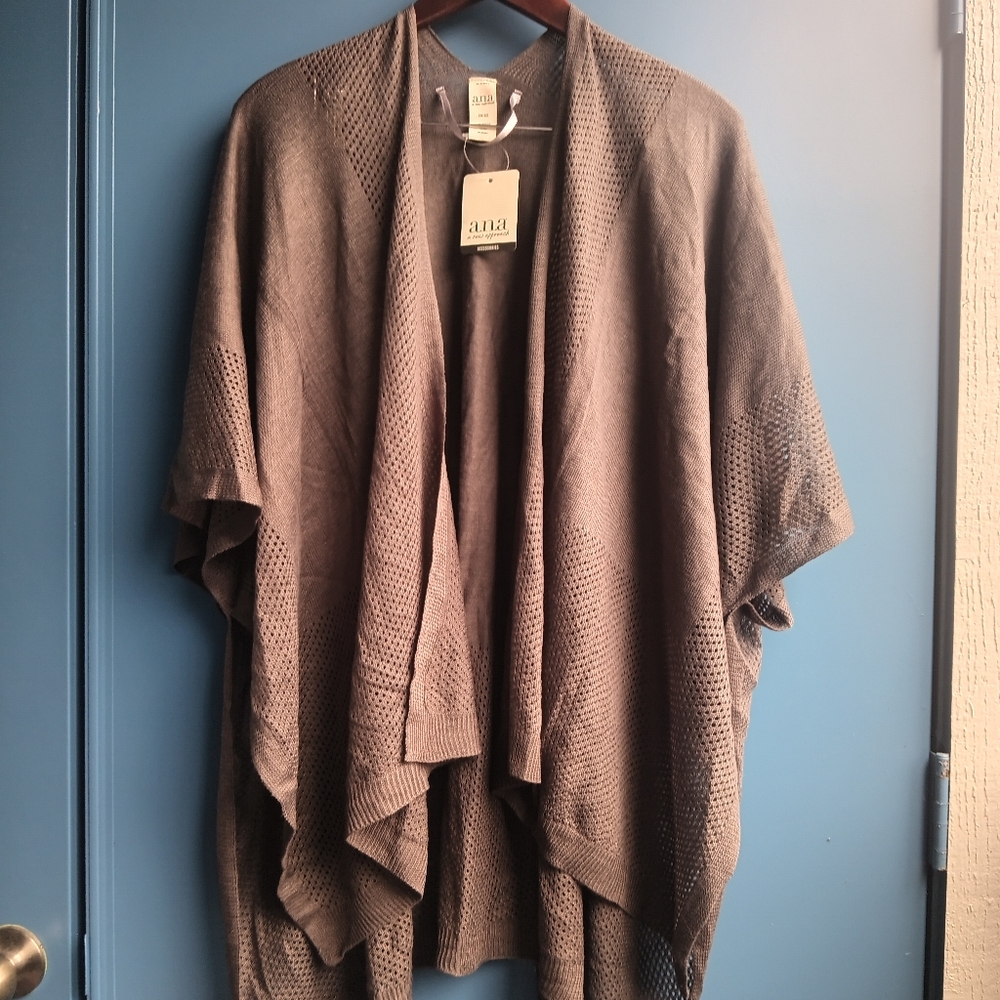 a.n.a Gray Cape with Casual Elegance